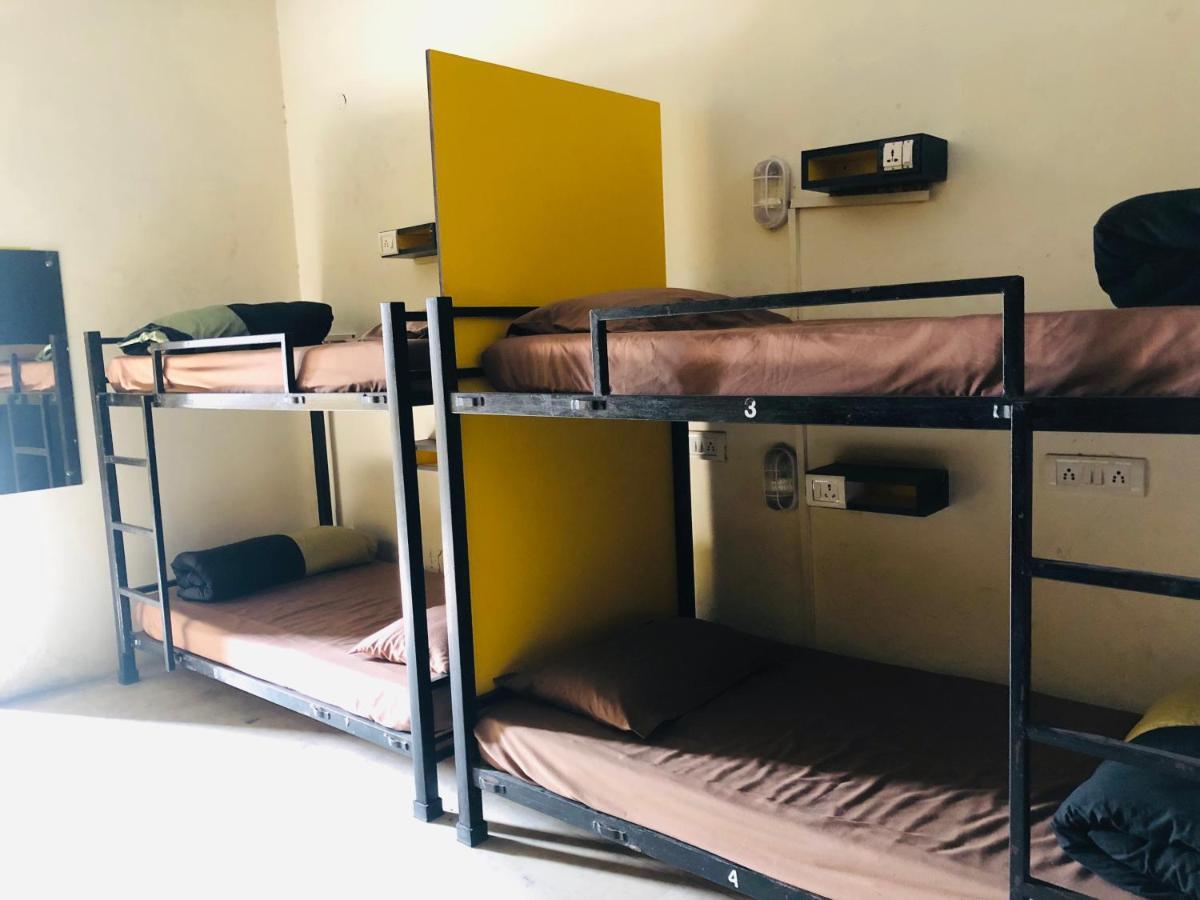 Backpackers Park Hostel นิวเดลี ภายนอก รูปภาพ